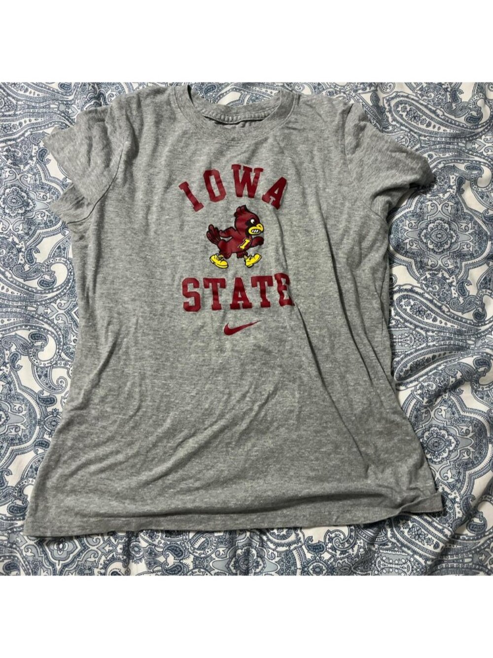 Grey and red Nike Iowa State shirt #Hawkeyes